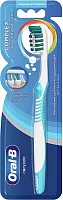 Oral-B toothbrush, medium, comprehensive cleaning, 1 pc